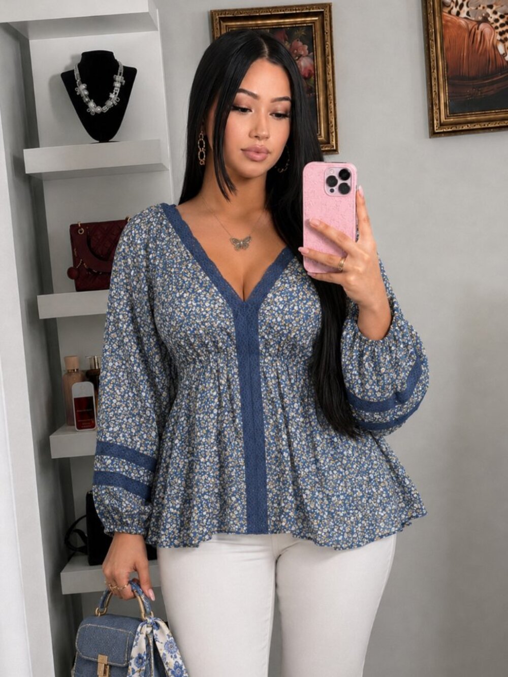 NEW Torrid Festi Embroidered V-Neck Top (1X * 14-16)